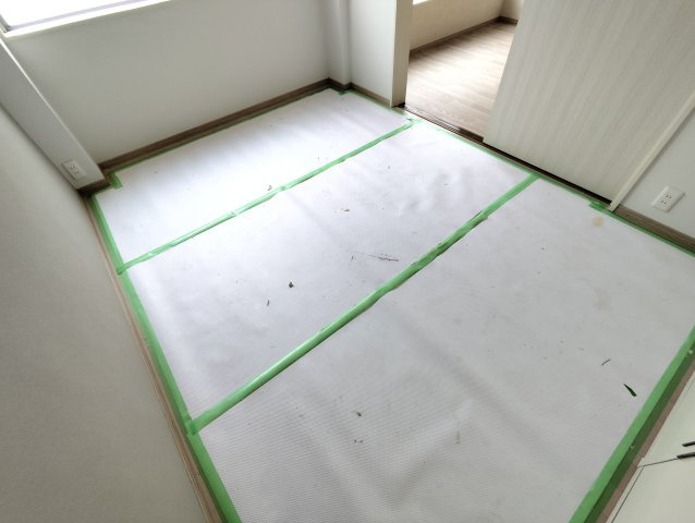 関口ビルの洋室