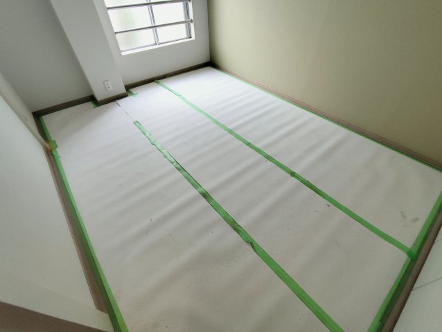 関口ビルの洋室