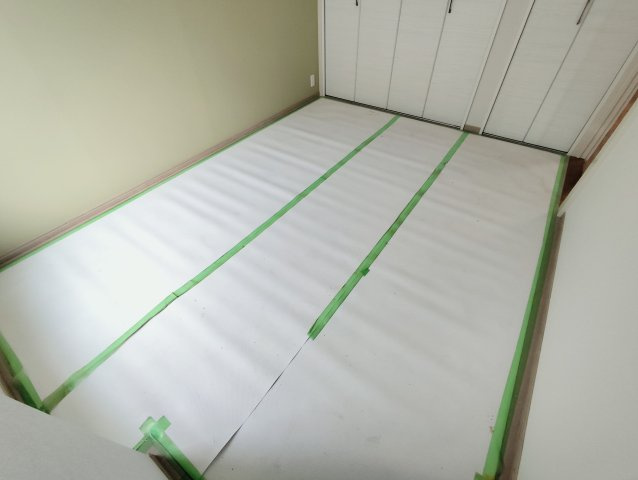 関口ビルの洋室