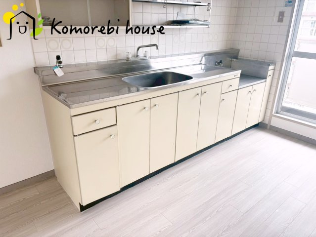 東新井団地23号棟のキッチン|使いやすいキッチンです