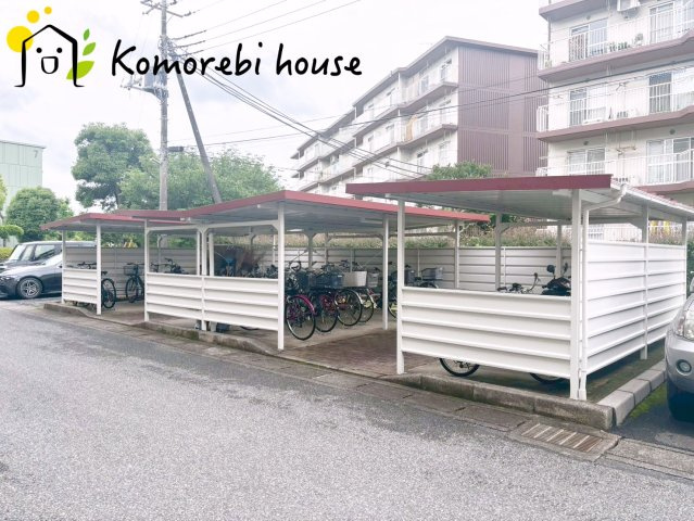 東新井団地23号棟の駐輪場|駐輪場です