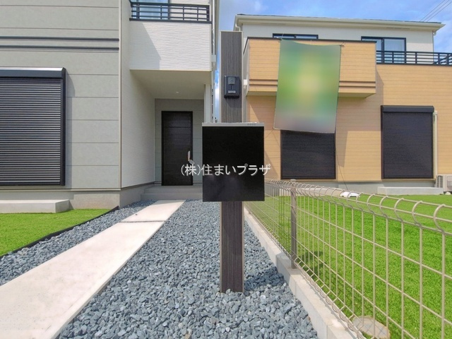 仲介手数料無料）一宮市萩原町林野２８番Ｂ棟の玄関|明るい玄関です