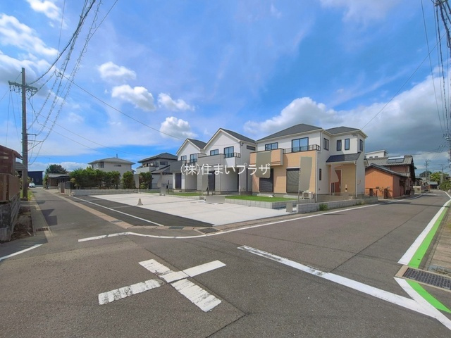 仲介手数料無料）一宮市萩原町林野２８番Ｂ棟の前面道路含む現地写真|前面道路含む現地写真です