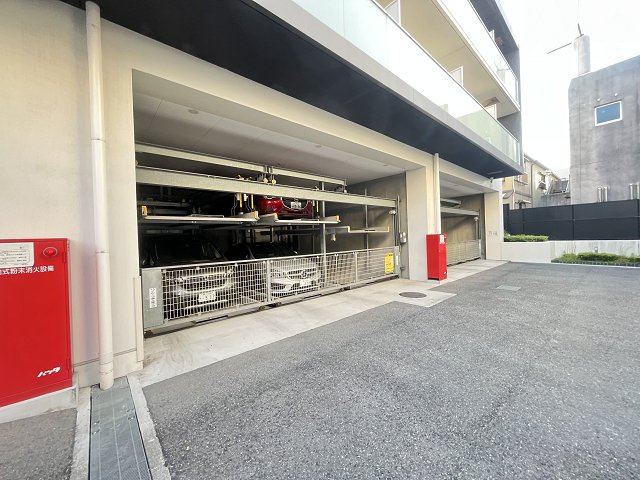 アーバネックス武庫之荘の駐車場|カースペースがあります