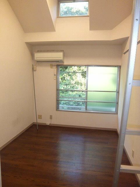 相模原市南区相南３丁目のアパートの居間・リビング