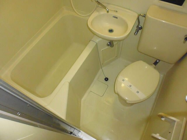 相模原市南区相南３丁目のアパートの浴室