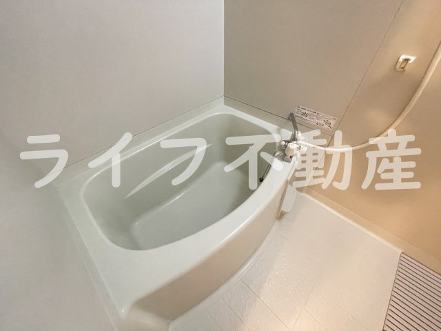 メゾンドゥ長瀬の浴室|お風呂です