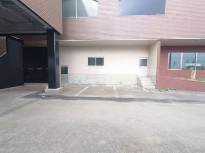 【駐車場】 | 則貞国道沿い店舗