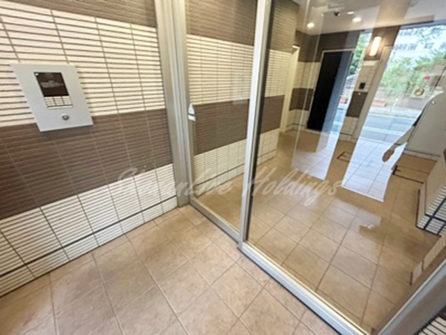 横浜市中区福富町西通の賃貸マンションのエントランス|オートロック付きエントランス♪