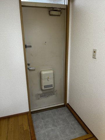 シティハイム千代田の玄関