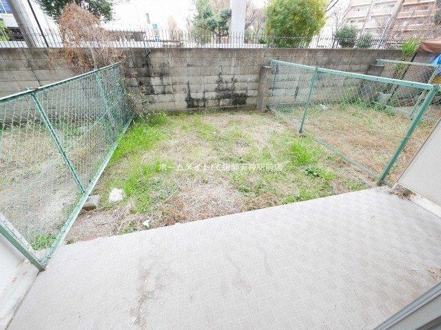 サンフラッツ新大阪別館の庭