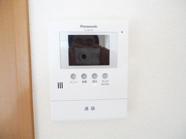 横浜市旭区さちが丘の賃貸マンションのセキュリティ|モニター付きインターホン♪