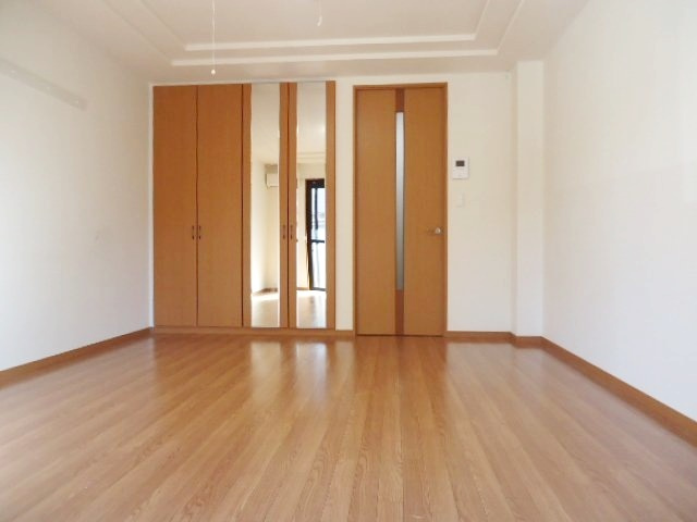 横浜市旭区さちが丘の賃貸マンションの寝室|落ち着いた雰囲気の洋室♪