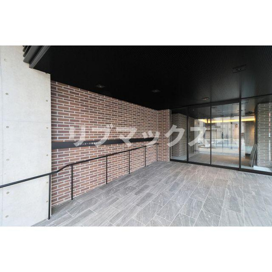 【エントランス】グランカーサ横濱石川町 