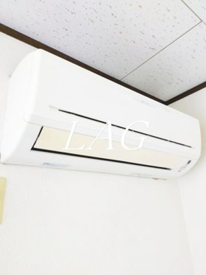 【設備】 | ファミーユ西野 | エアコンです。