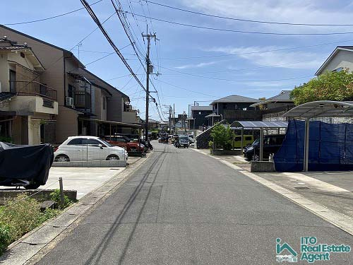 西賀茂蟹ヶ坂町 新築戸建の前面道路含む現地写真
