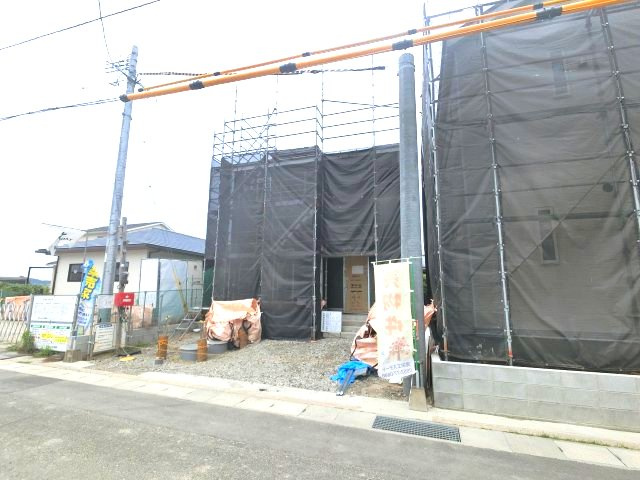 小城市三日月町樋口第4 1号棟の前面道路含む現地写真