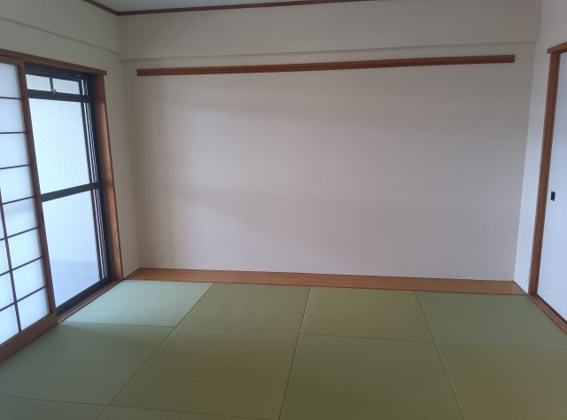 愛宕山ビューハイツの和室