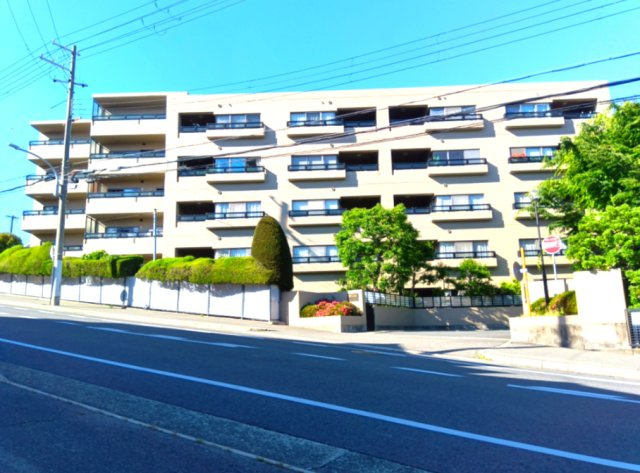 愛宕山ビューハイツの外観