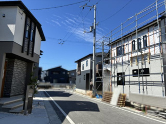 【前面道路含む現地写真】 | 大津市雄琴5丁目11　新築戸建 | 2026年5月撮影、建築中前面道路