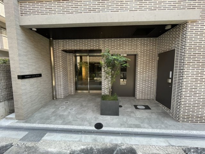 【エントランス】 | トーシンイーストビル