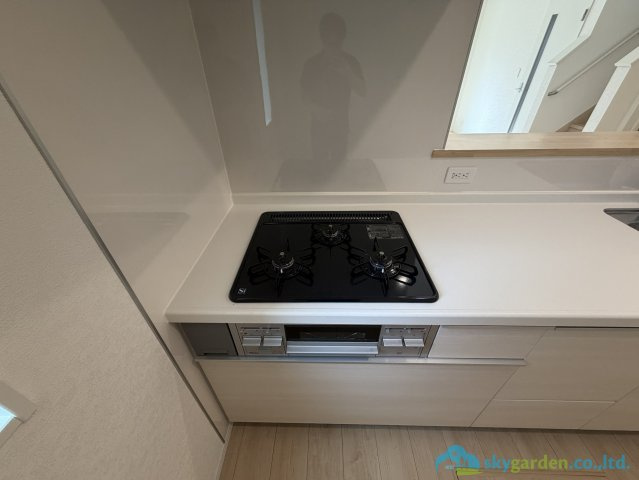 厚木市愛名第10　新築戸建　全3棟2号棟のキッチン