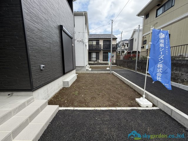 厚木市愛名第10　新築戸建　全3棟2号棟の庭