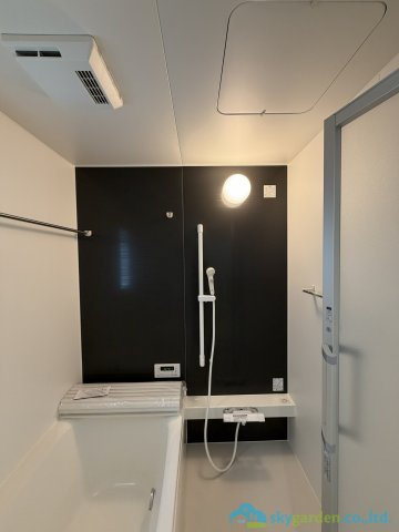 厚木市愛名第10　新築戸建　全3棟2号棟の浴室