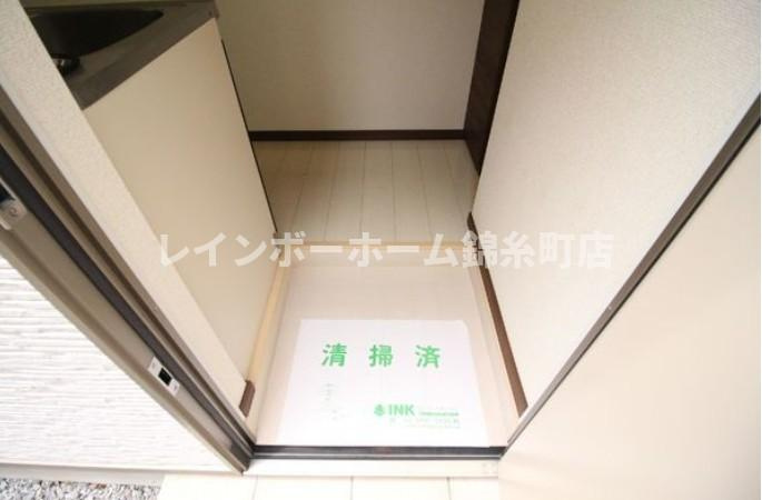 レガーロ新小岩の玄関