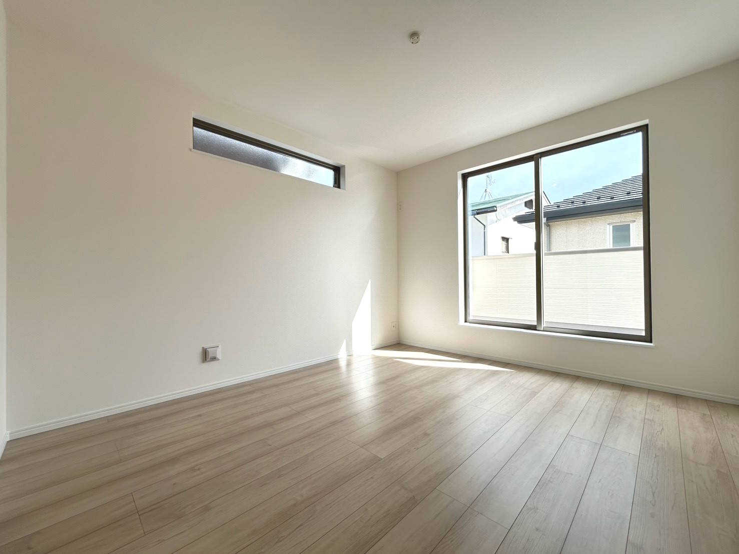 ハートフルタウン　一宮市浅井町小日比野　全１区画分譲の寝室|すべての居室にはたっぷり収納できる大型クローゼットを設置しています。