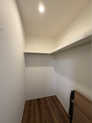 岸和田市岸城町戸建の収納