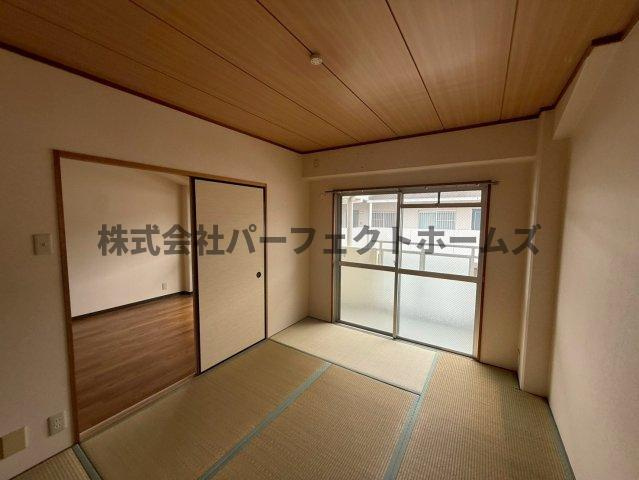 Belong枚方東1番館の内装|明るい室内です