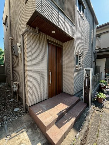 雪谷大塚町１３番メゾンＢ棟のエントランス