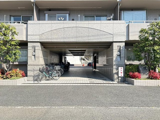 新丸子パークハウスの玄関