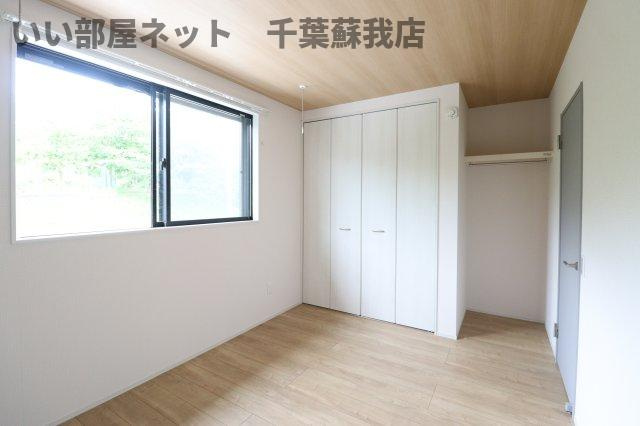東国分寺台５丁目新築計画の寝室|広くて明るい寝室