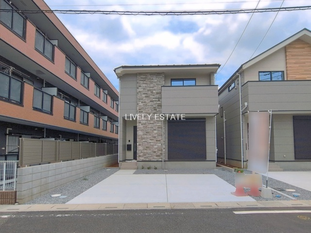 草加市長栄2丁目 新築分譲住宅 全3棟 2号棟の外観