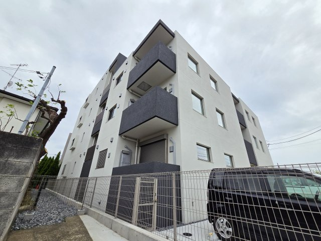 川崎市多摩区宿河原２丁目の賃貸マンションの外観