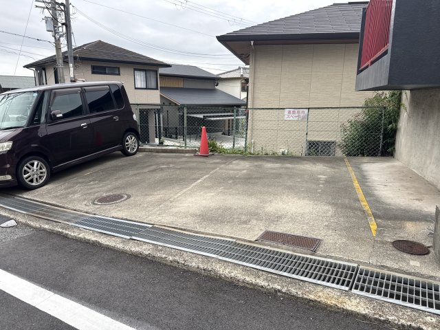 三景コーポの駐車場