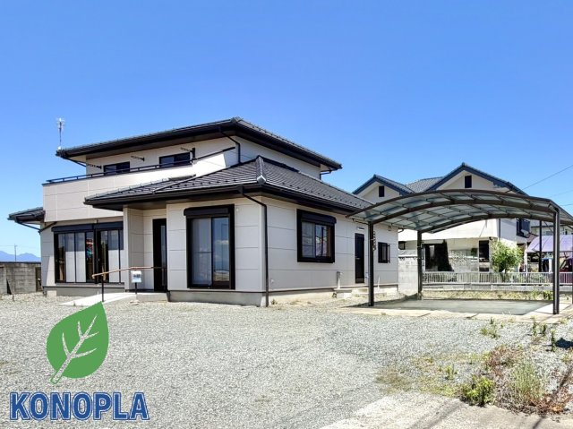 【中古戸建】伊勢崎市五目牛町の外観|■外観|シンプルで洗練されたデザインは住まう人の色に染まり、個性を映し出します♪本日見学可能(*＾＾*)