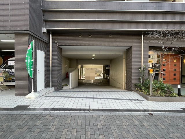 クオリア広尾の駐車場