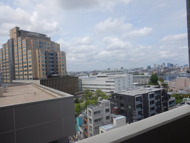 アデッソ新宿若松町の展望