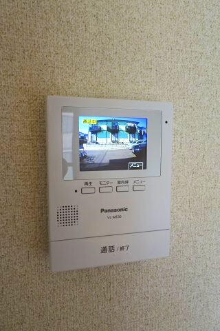 ルミエール・アイユーＤ棟のセキュリティ|TVインターホン　※現況優先