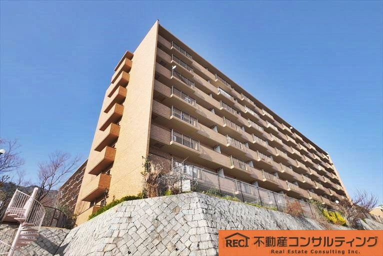 六甲グランドヒルズ2号館の外観