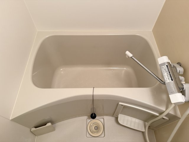 ラルーチェ杉本町の浴室