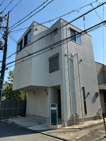 雪谷大塚町１３番メゾンＡ棟の外観