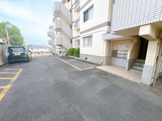 シャンピアの駐車場