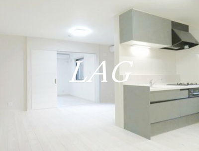 【居間・リビング】 | フローリッシュ大久保Ⅱ | 洋室のお部屋です。