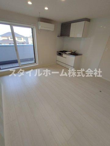 ミュール鴻の内装|同建物内別部屋の写真です。