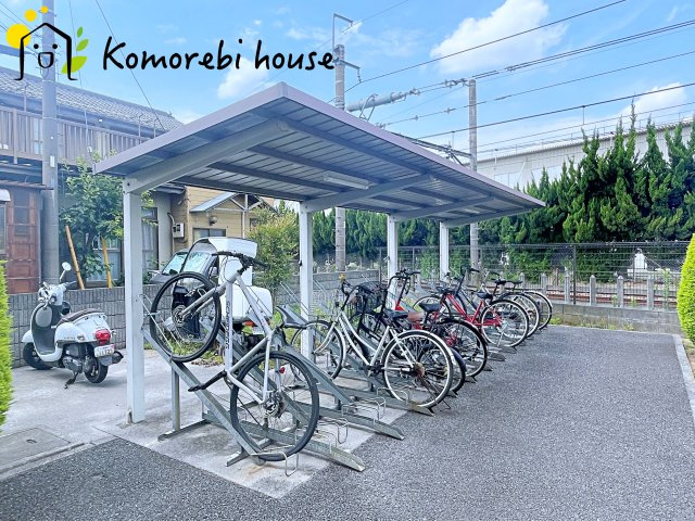 サンクレイドル吹上の駐輪場