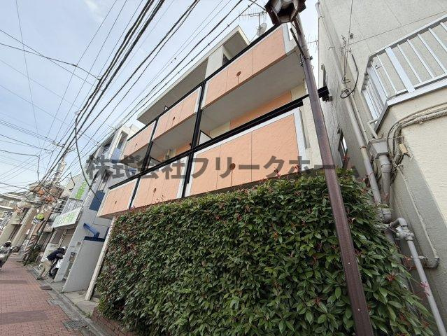 武蔵野市西久保２丁目の賃貸マンションの外観